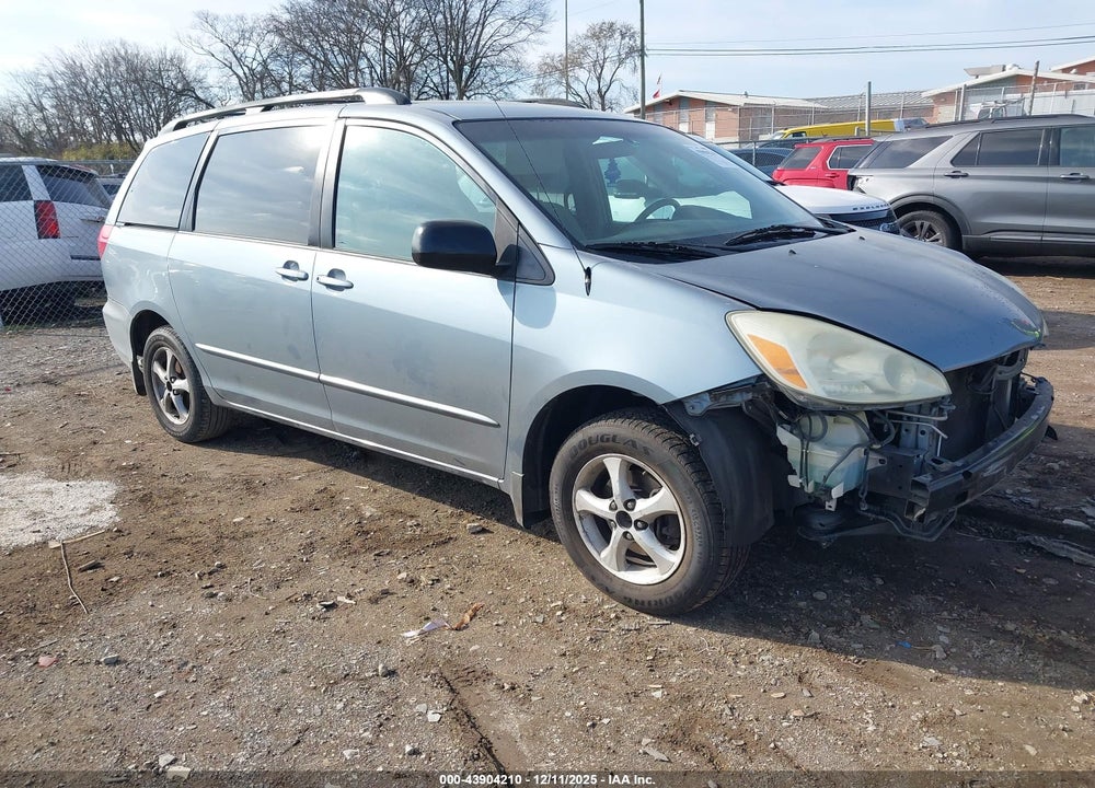 2004 TOYOTA SIENNA LE VIN: 5TDZA23C64S031682