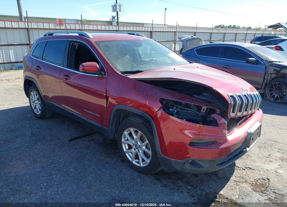 2017 JEEP CHEROKEE LATITUDE FWD VIN: 1C4PJLCBXHW642793