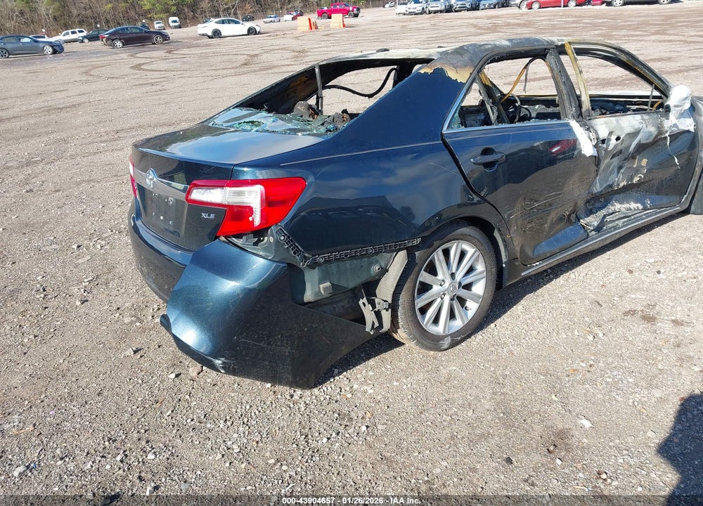 2014 TOYOTA CAMRY XLE V6 VIN: 4T1BK1FK1EU025406