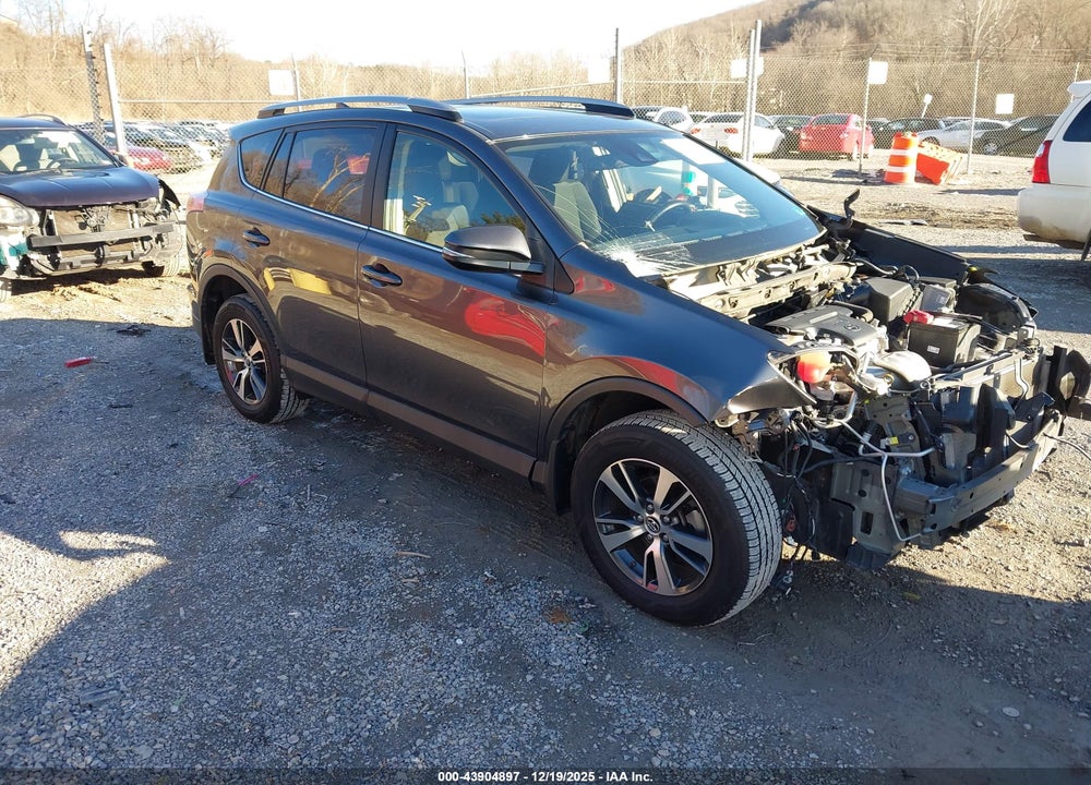 2018 TOYOTA RAV4 XLE VIN: JTMRFREV6JJ726066