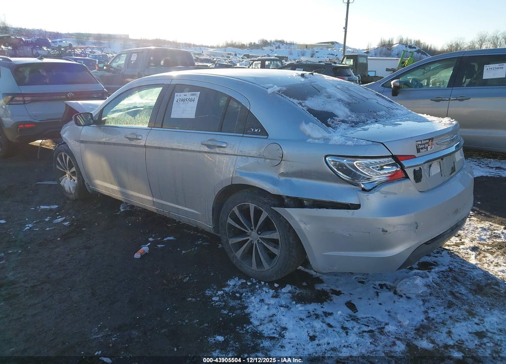 2012 CHRYSLER 200 TOURING VIN: 1C3CCBBG3CN250452