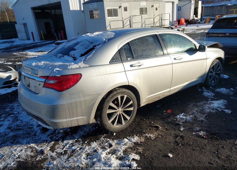 2012 CHRYSLER 200 TOURING VIN: 1C3CCBBG3CN250452