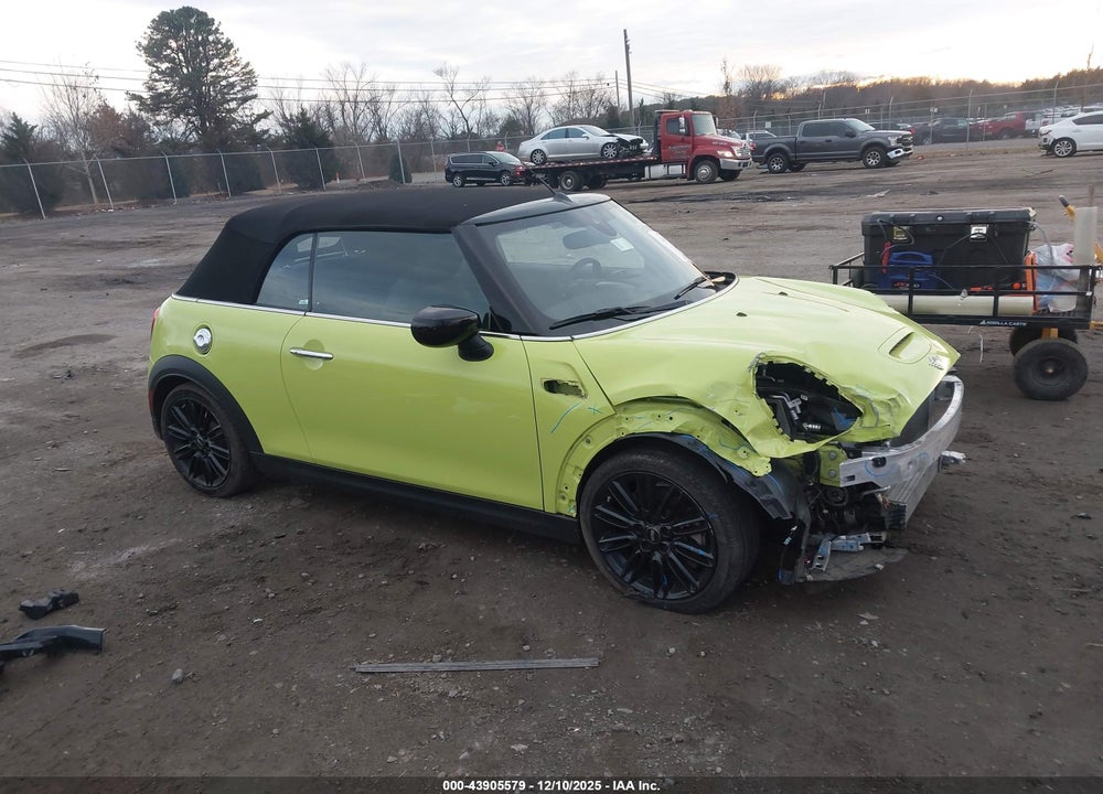 2024 MINI CONVERTIBLE COOPER S VIN: WMW43DL08R3R86026