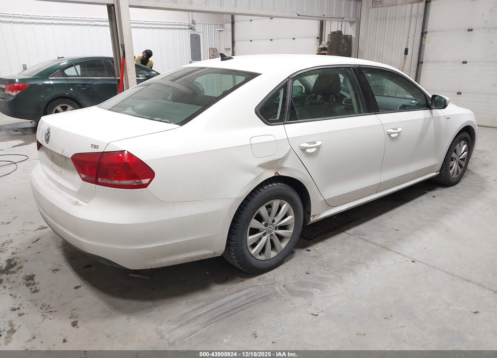 2014 VOLKSWAGEN PASSAT 1.8T WOLFSBURG EDITION VIN: 1VWAT7A38EC090062