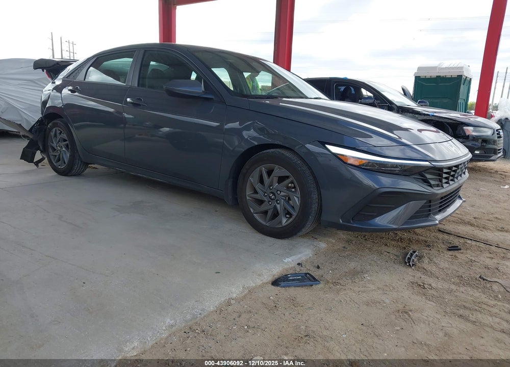 2024 HYUNDAI ELANTRA SEL VIN: KMHLM4DG2RU746113
