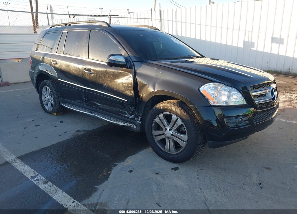 2009 MERCEDES-BENZ GL 450 4MATIC VIN: 4JGBF71E89A515972