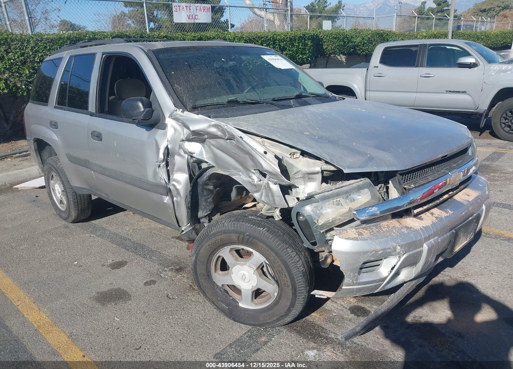 2005 CHEVROLET TRAILBLAZER LS VIN: 1GNDS13S852234470
