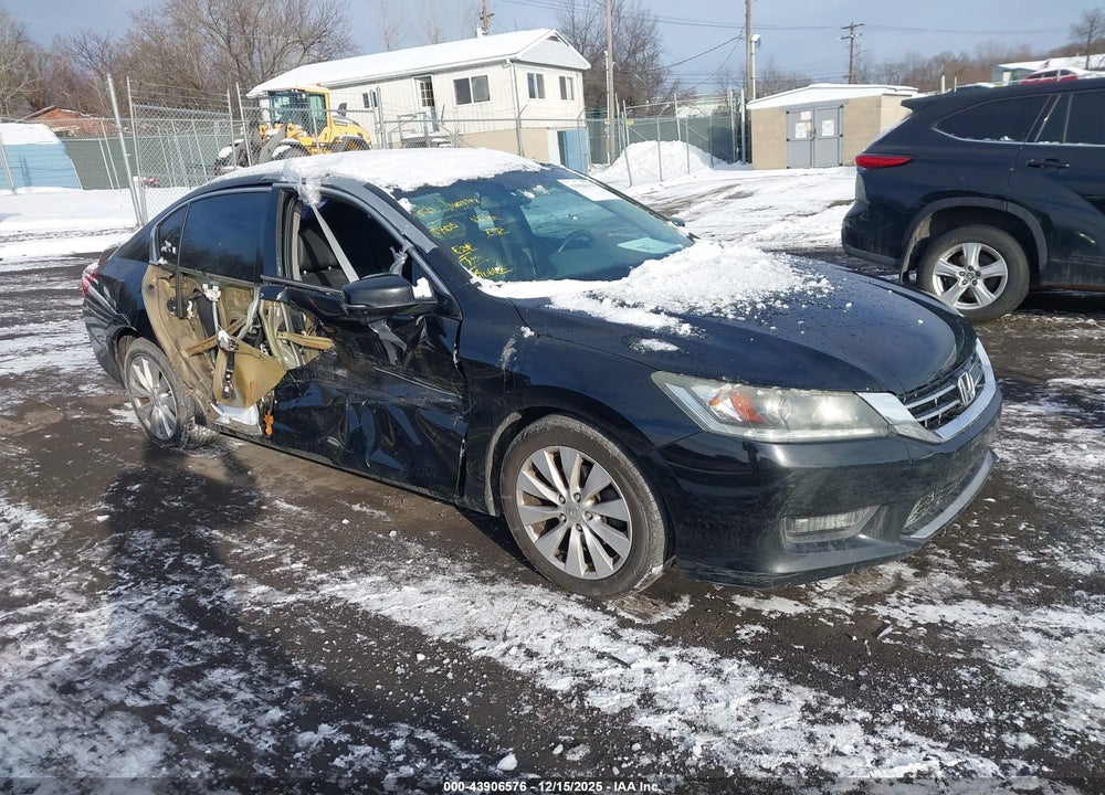 2015 HONDA ACCORD EX-L V-6 VIN: 1HGCR3F87FA015178