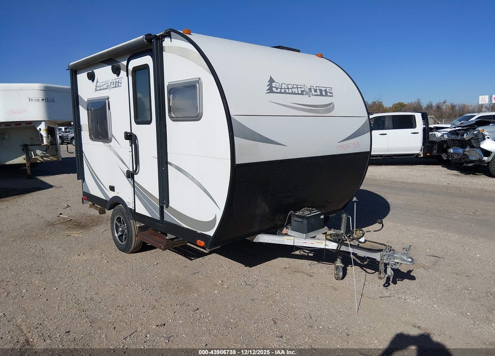 2017 CAPRI-LITE CL11FK VIN: 56DTW1112H1010626