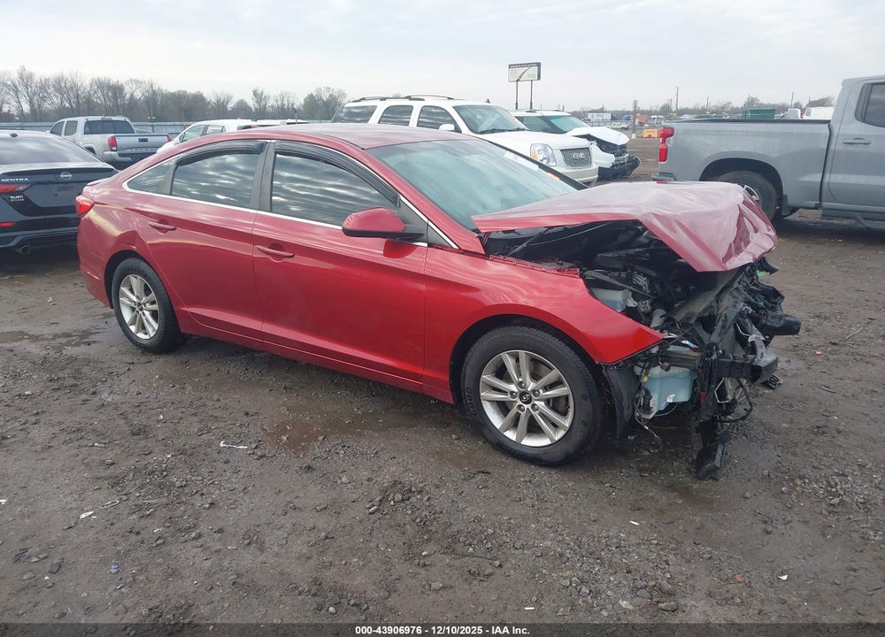 2015 HYUNDAI SONATA SE VIN: 5NPE24AF3FH250631