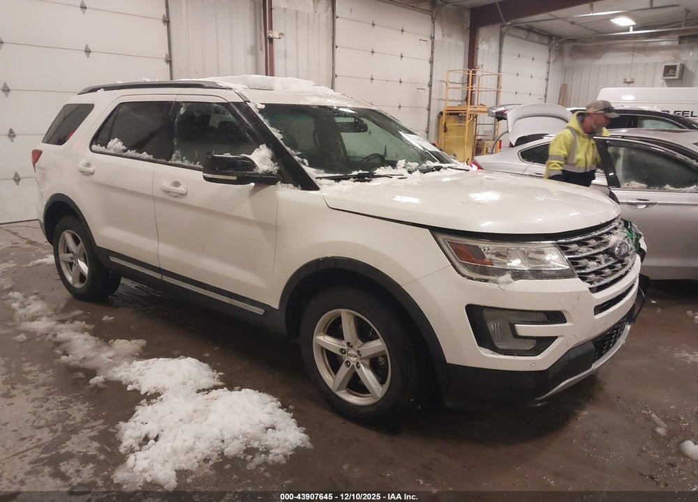 2017 FORD EXPLORER XLT VIN: 1FM5K8D82HGA05312