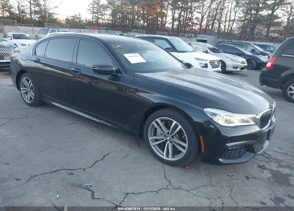 2016 BMW 750I XDRIVE VIN: WBA7F2C57GG417422