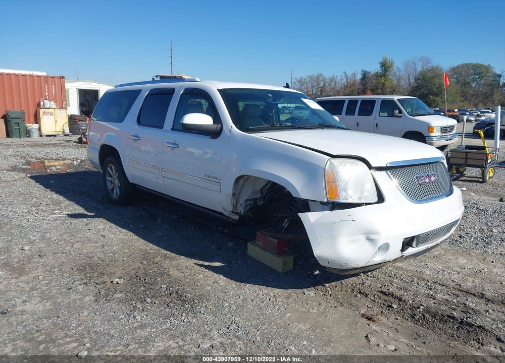 2012 GMC YUKON XL 1500 DENALI VIN: 1GKS1MEF5CR148255