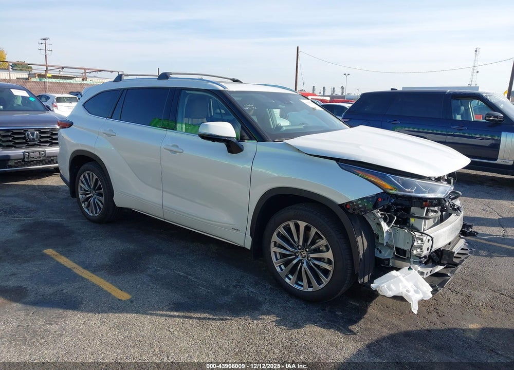 2025 TOYOTA HIGHLANDER HYBRID LIMITED 25TH EDITION VIN: 5TDKBRCH9SS653726