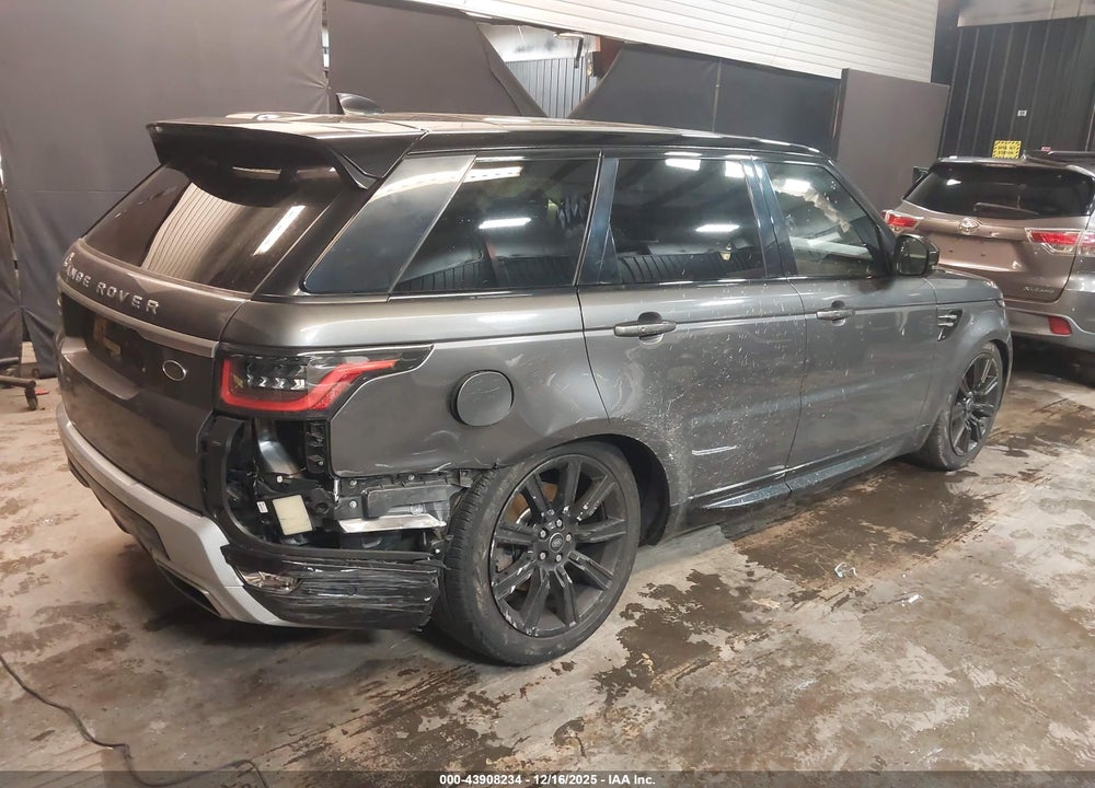 2018 LAND ROVER RANGE ROVER SPORT HSE VIN: SALWR2RV1JA194424