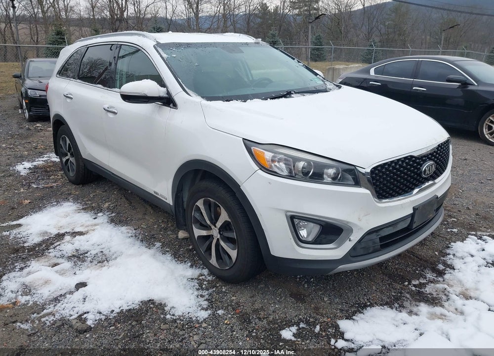2018 KIA SORENTO 3.3L EX VIN: 5XYPHDA57JG354733