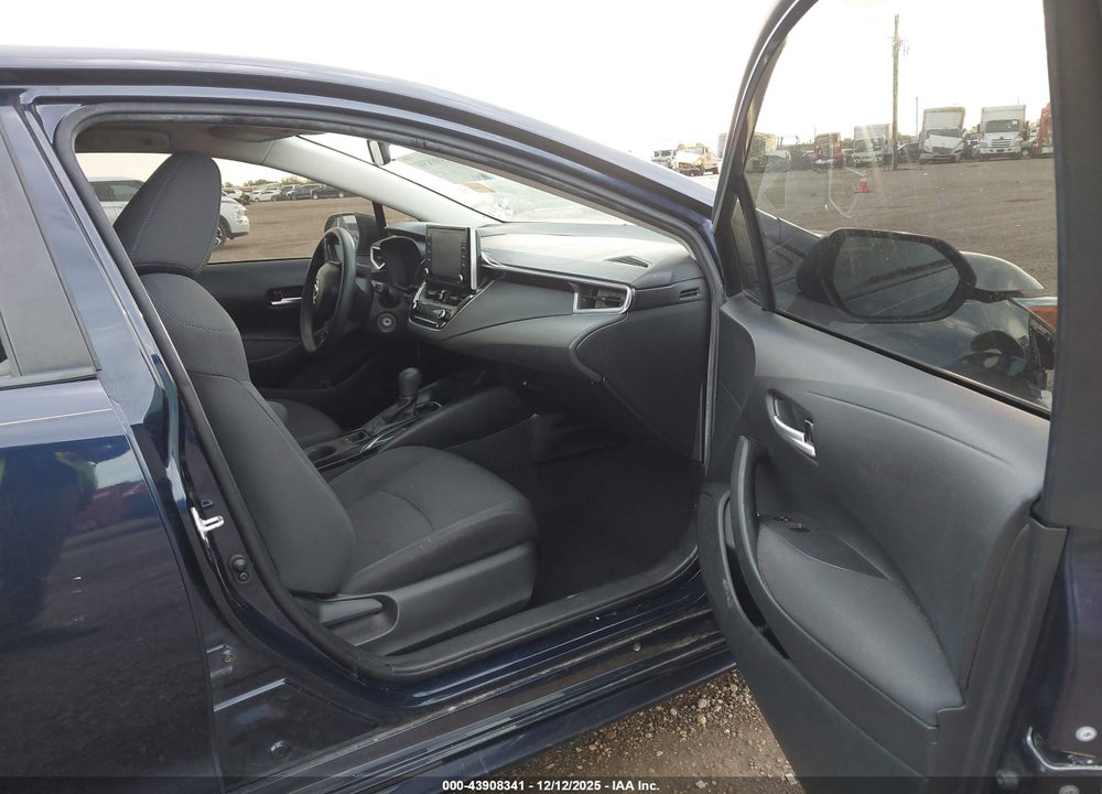 2021 TOYOTA COROLLA LE VIN: 5YFEPMAE8MP234921