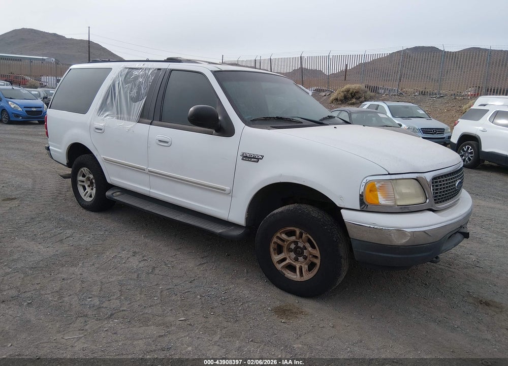 2001 FORD EXPEDITION XLT VIN: 1FMPU16LX1LA01520