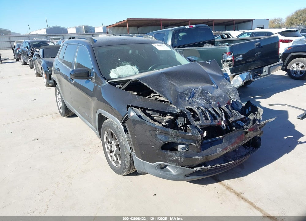 2015 JEEP CHEROKEE LATITUDE VIN: 1C4PJLCBXFW643343