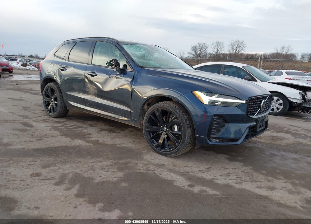 2025 VOLVO XC60 B5 ULTRA VIN: YV4M12RM5S1070068