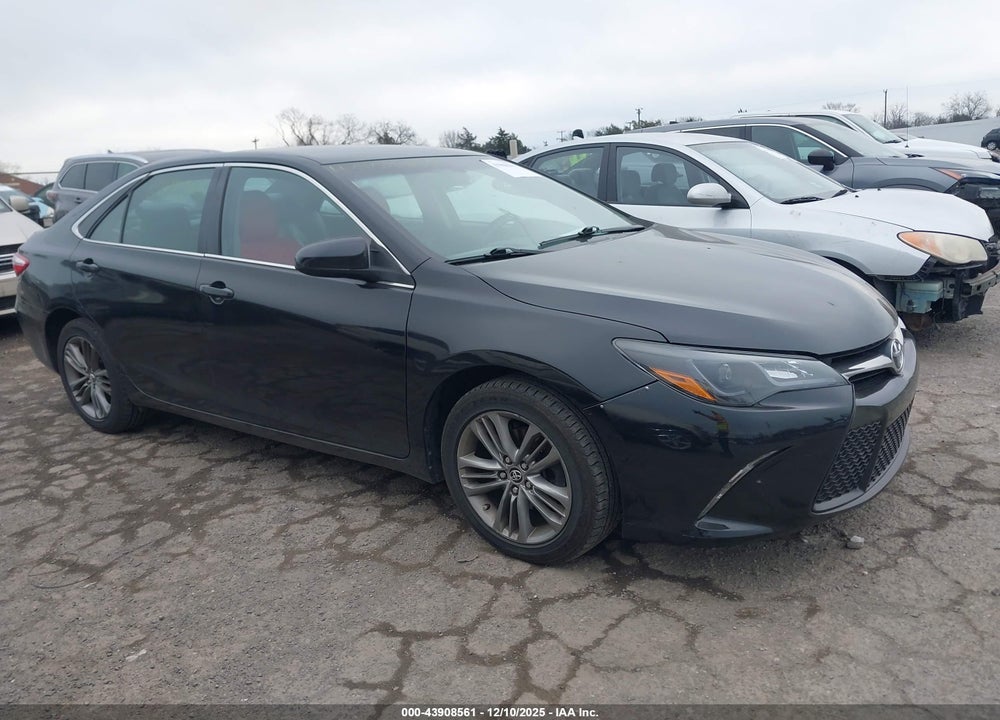 2015 TOYOTA CAMRY SE VIN: 4T1BF1FK3FU009424