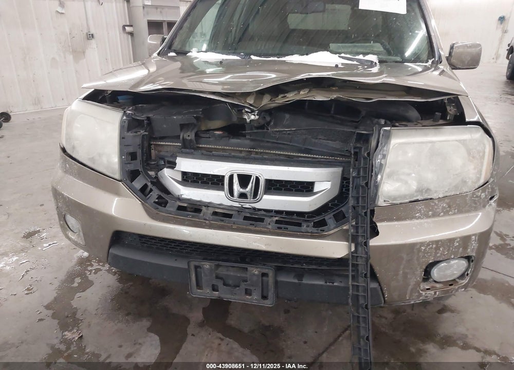 2011 HONDA PILOT EX-L VIN: 5FNYF4H53BB065941