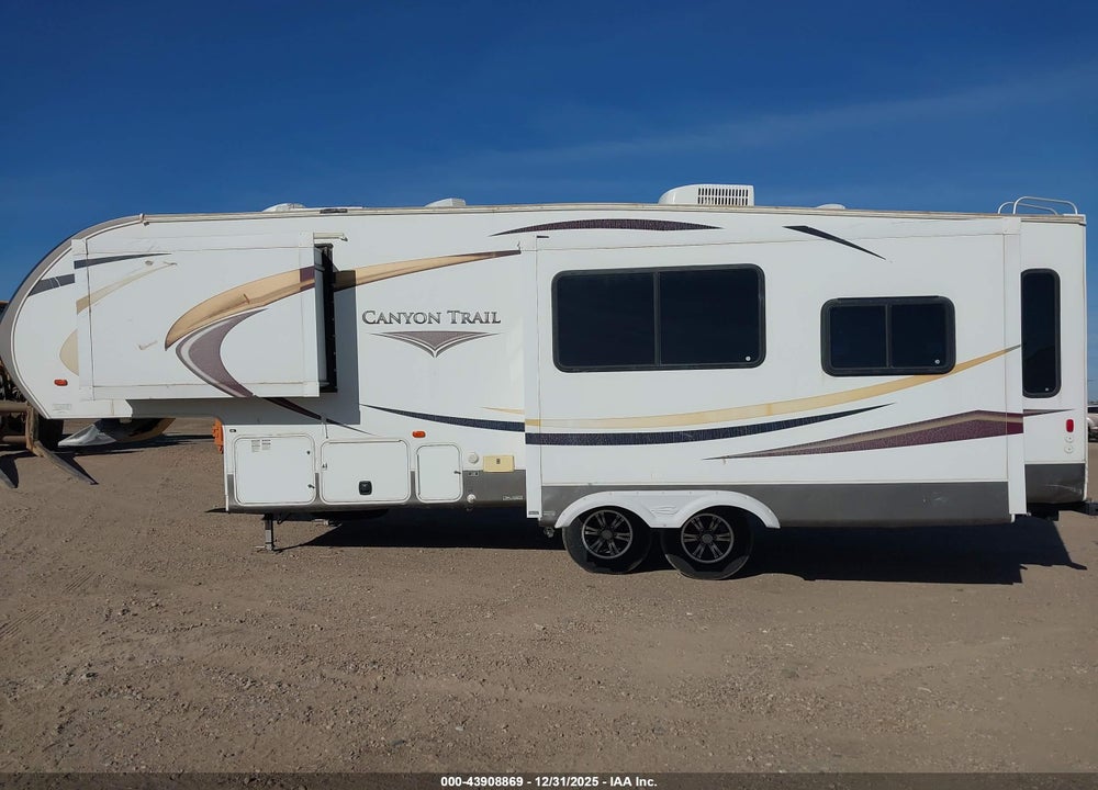 2013 YELLOWSTONE CANYON TRAIL 31' 5TH WHEEL VIN: 1NL1YFM23D1075006