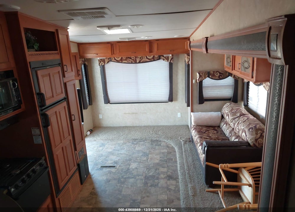 2013 YELLOWSTONE CANYON TRAIL 31' 5TH WHEEL VIN: 1NL1YFM23D1075006