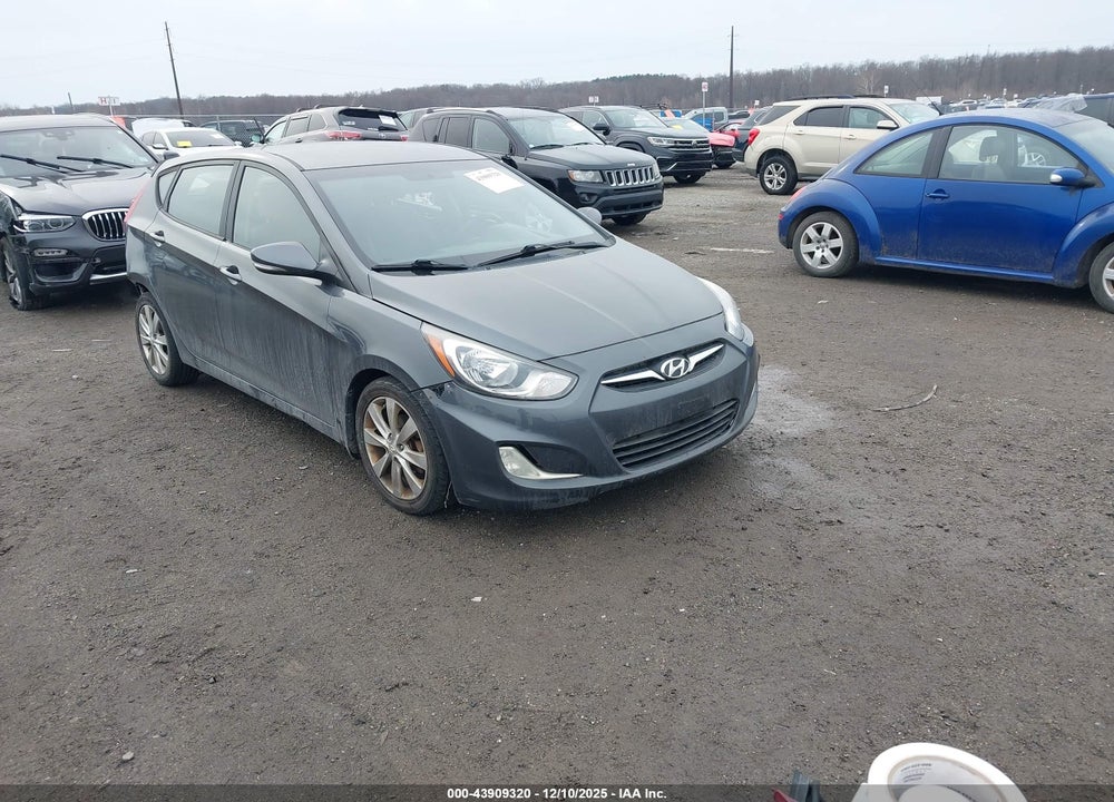 2013 HYUNDAI ACCENT SE VIN: KMHCU5AE1DU090522
