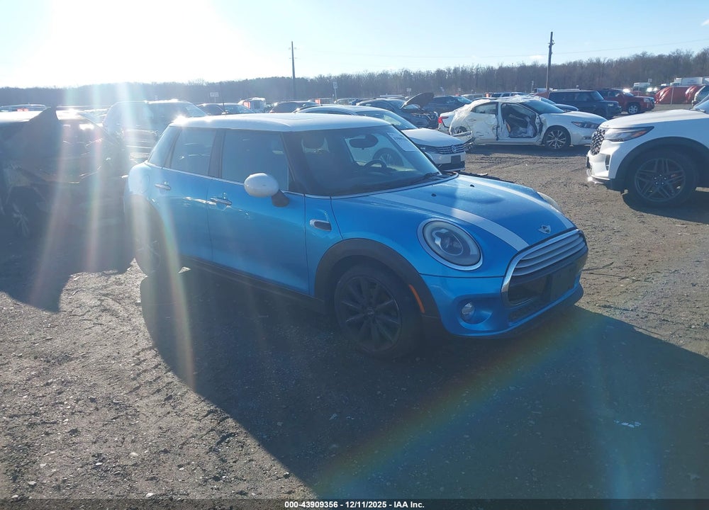 2015 MINI HARDTOP COOPER VIN: WMWXS5C53FT826973