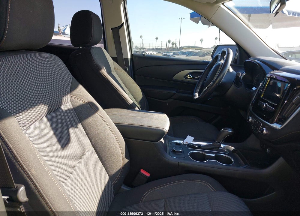 2020 CHEVROLET TRAVERSE FWD LT CLOTH VIN: 1GNERGKW5LJ137236