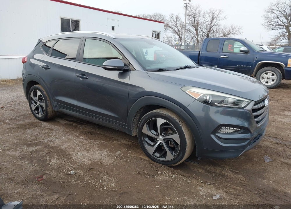 2016 HYUNDAI TUCSON SPORT VIN: KM8J3CA21GU044200