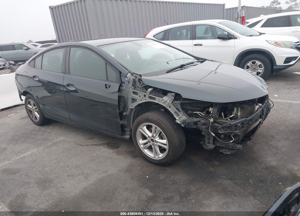 2018 CHEVROLET CRUZE LT AUTO VIN: 1G1BE5SMXJ7194433
