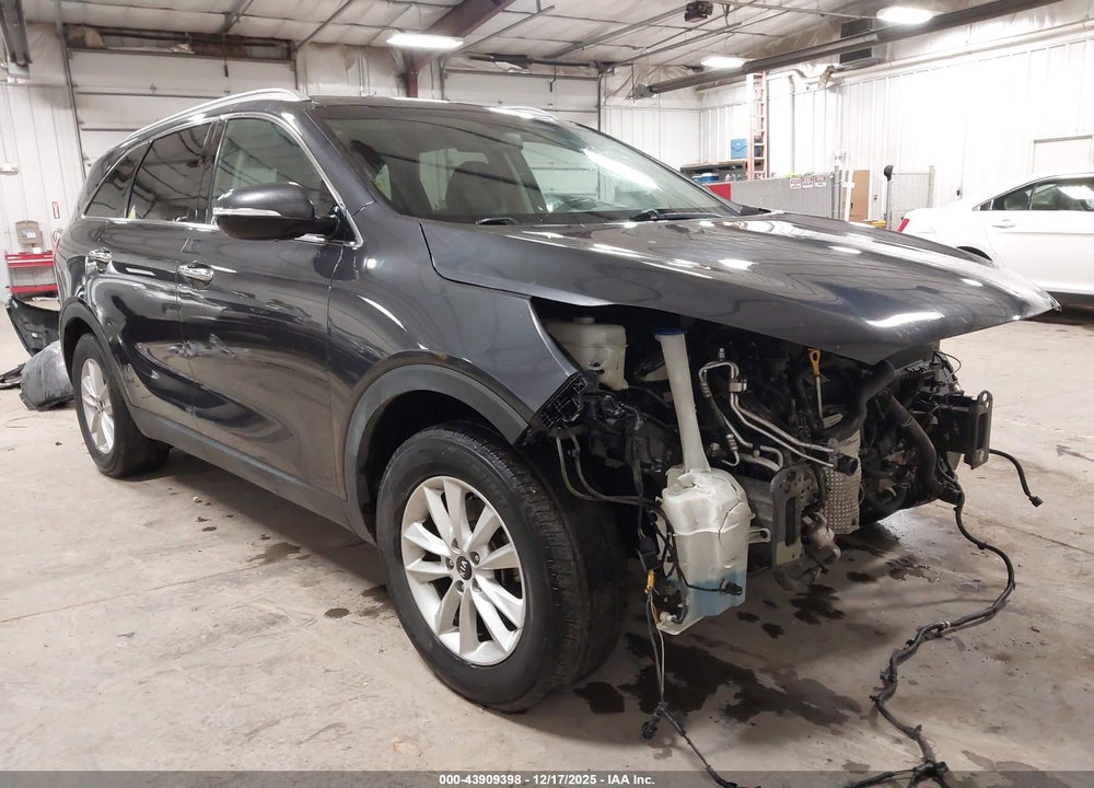 2019 KIA SORENTO 3.3L LX VIN: 5XYPG4A5XKG557653