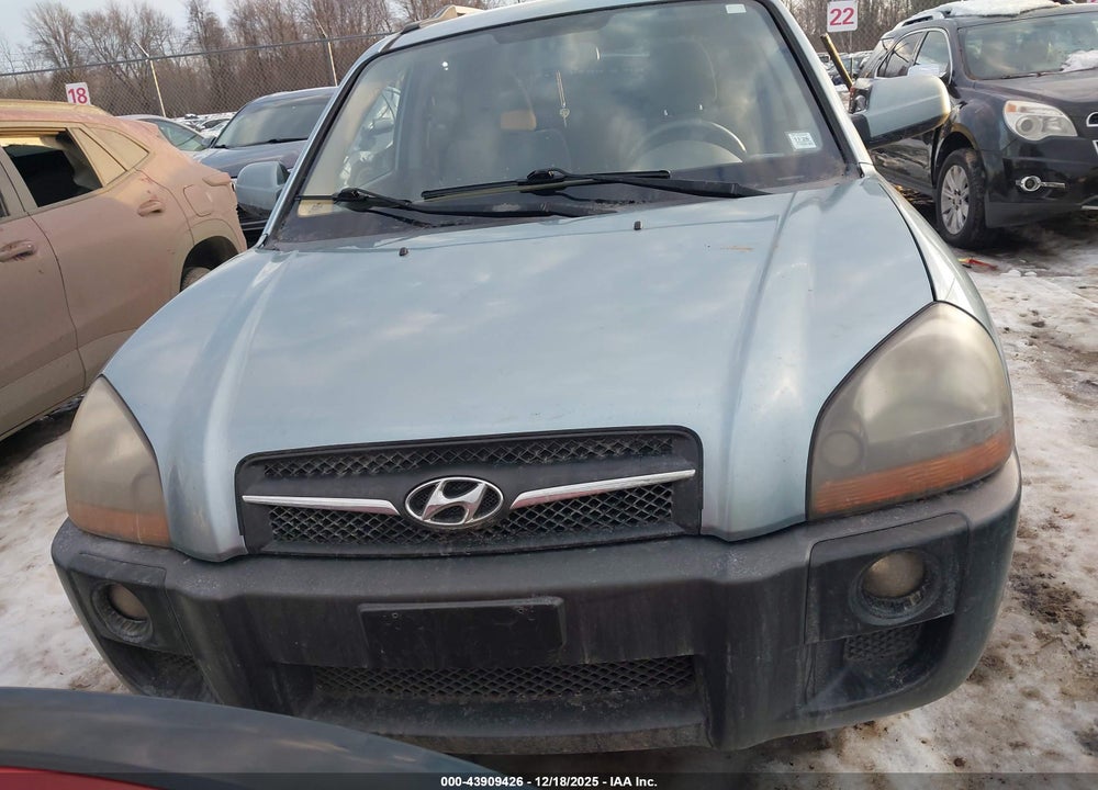 2009 HYUNDAI TUCSON SE VIN: KM8JN72D59U948104