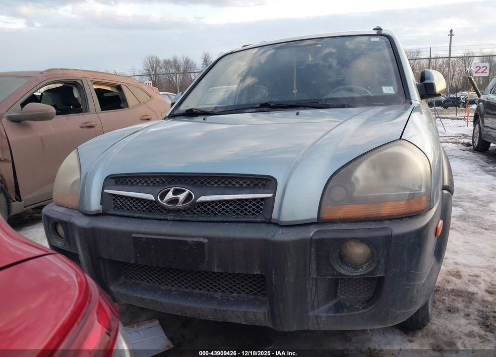 2009 HYUNDAI TUCSON SE VIN: KM8JN72D59U948104