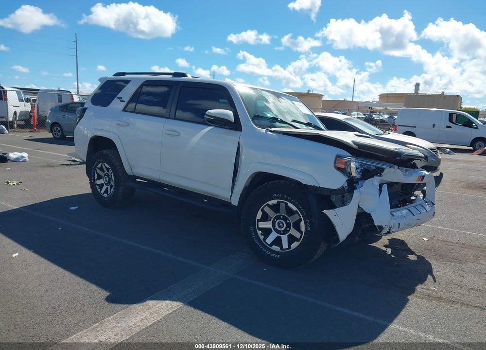 2020 TOYOTA 4RUNNER TRD OFF ROAD PREMIUM VIN: JTEBU5JR5L5742095