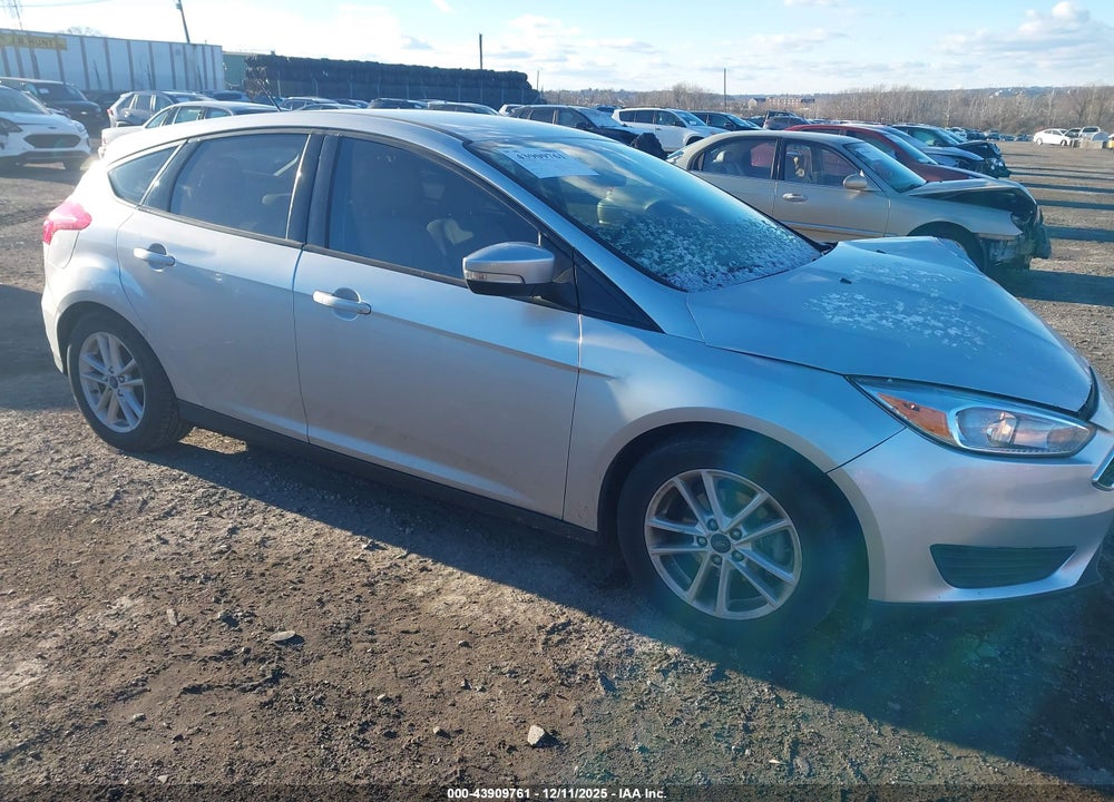 2016 FORD FOCUS SE VIN: 1FADP3K28GL382080