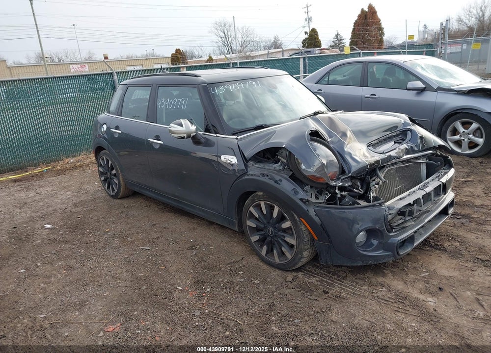 2017 MINI HARDTOP COOPER S VIN: WMWXU3C38H2F48452