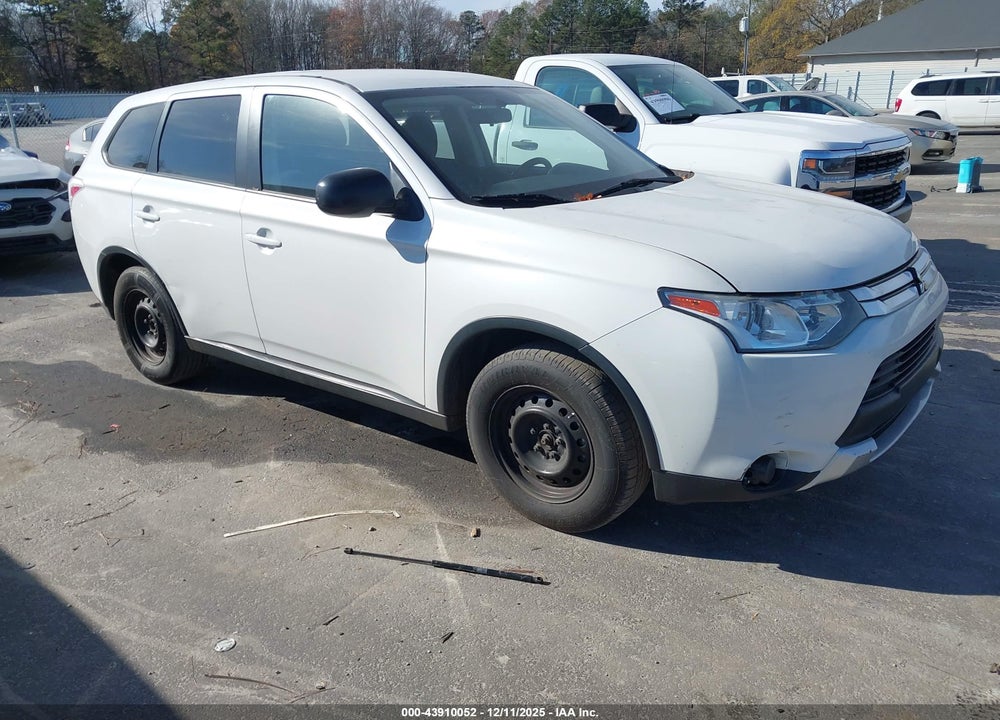 2015 MITSUBISHI OUTLANDER ES VIN: JA4AD2A30FZ014007