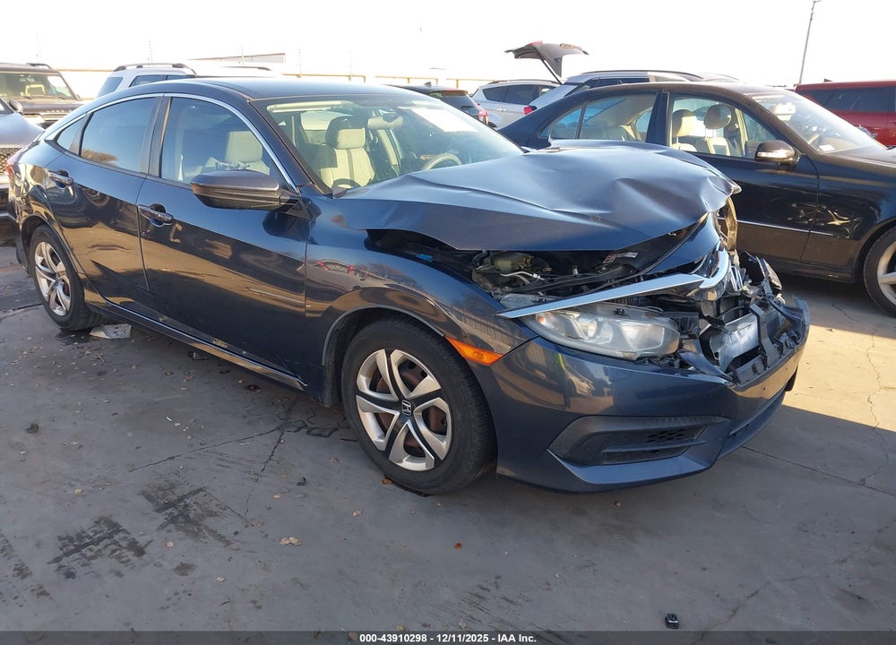2018 HONDA CIVIC LX VIN: 19XFC2F55JE012024