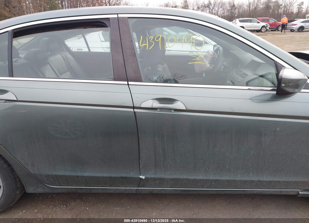 2008 HONDA ACCORD 2.4 EX-L VIN: 1HGCP26888A052985