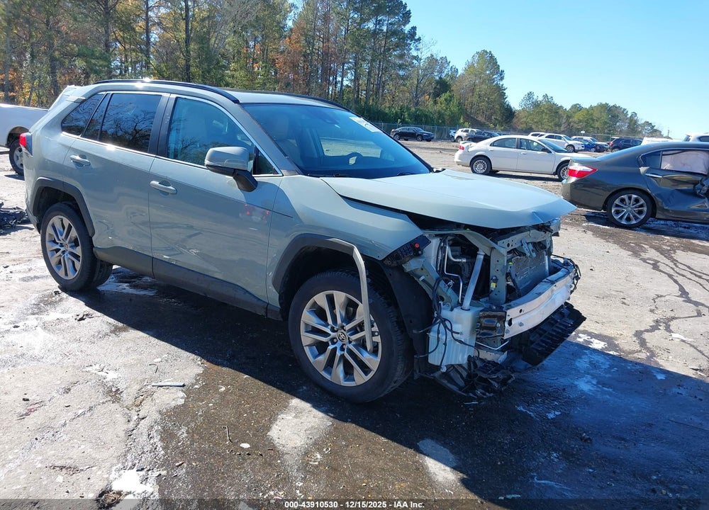 2022 TOYOTA RAV4 XLE PREMIUM VIN: 2T3C1RFV4NW207513