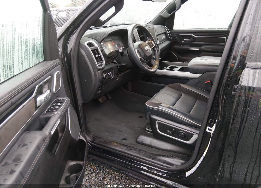 2023 RAM 1500 LAIE  4X4 5'7 BOX VIN: 1C6SRFJT6PN656587