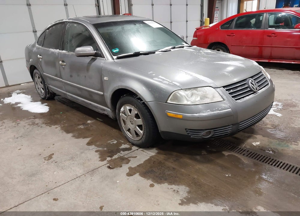 2002 VOLKSWAGEN PASSAT GLS VIN: WVWPD63BX2P186367