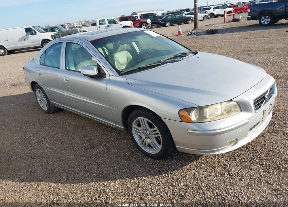 2008 VOLVO S60 2.5T VIN: YV1RS592982670854