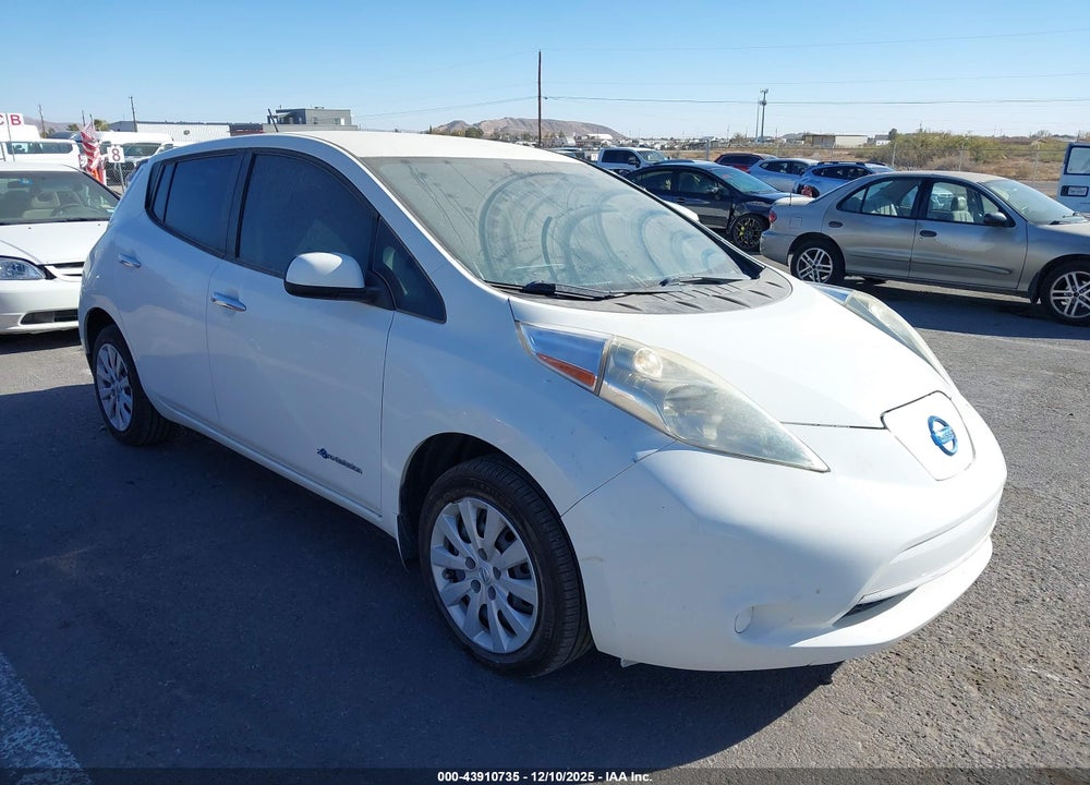2015 NISSAN LEAF S VIN: 1N4AZ0CP6FC315000