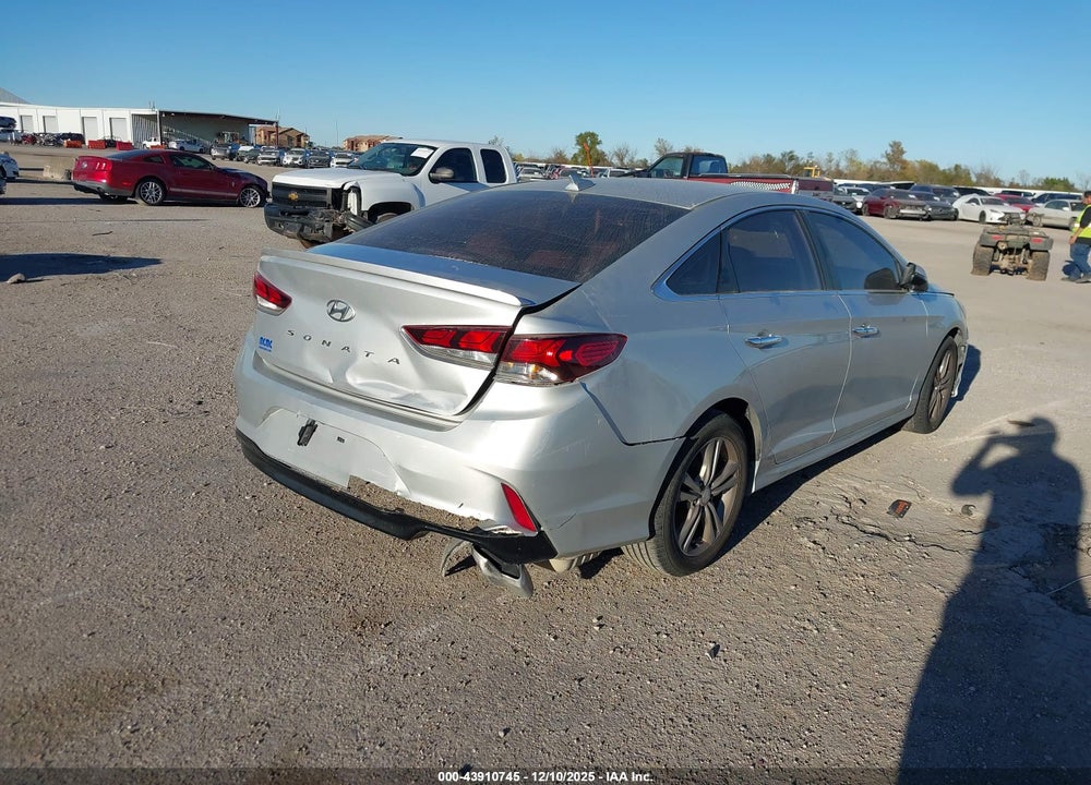 2018 HYUNDAI SONATA SEL VIN: 5NPE34AF8JH638623