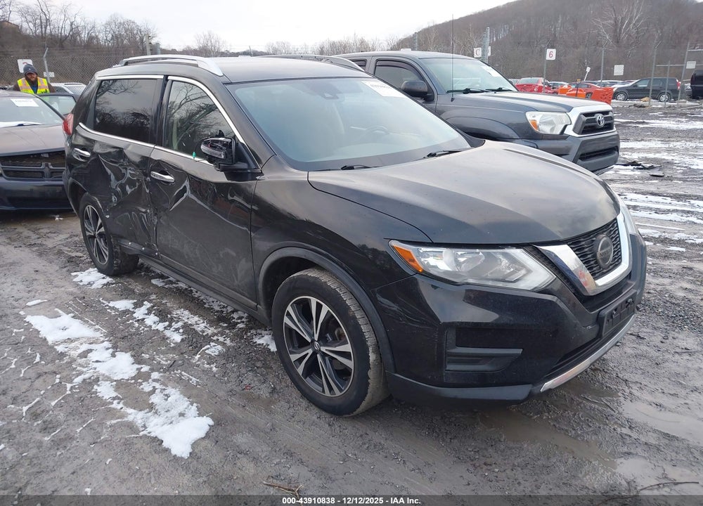 2019 NISSAN ROGUE SV VIN: JN8AT2MV4KW385337