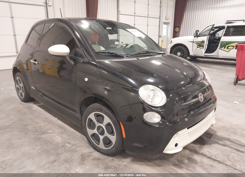 2013 FIAT 500E BATTERY ELECTRIC VIN: 3C3CFFGE7DT744496